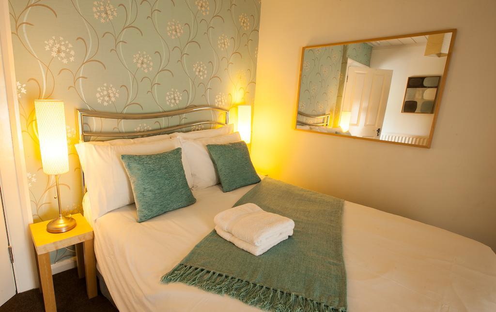 Hollybush Inn Greenhaugh Cameră foto