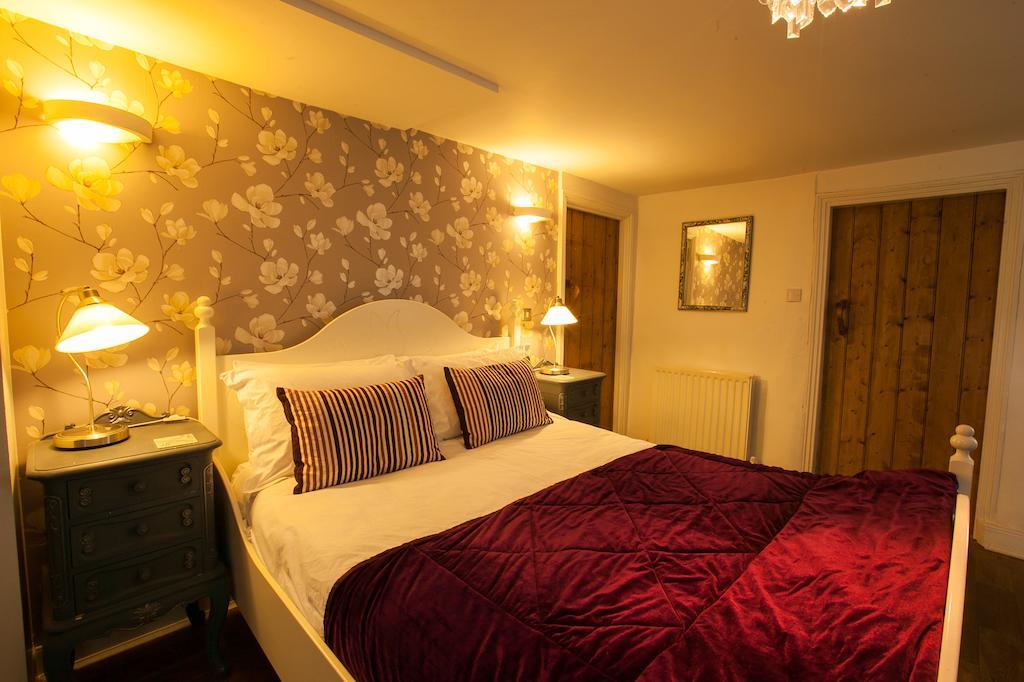 Hollybush Inn Greenhaugh Cameră foto