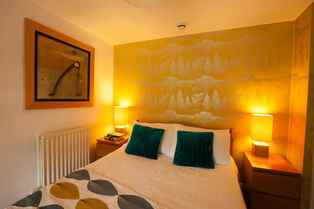 Hollybush Inn Greenhaugh Cameră foto